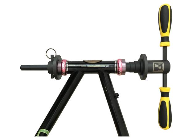 Pedro's Krank- / Styrelagerpresse Opptil 1 1/2" og 260mm lengde 